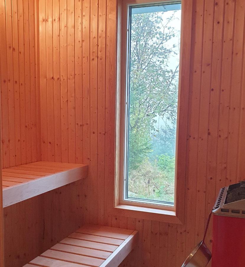 Gaeststuga I Vacker Natur, Bastu, Bubbelpool Sommartid Och Gratis Parkering Naera Ulricehamn Och Lassalyckan, Guesthouse With Nice View With Sauna And Free Parking Close To Dalsjoefors And Fishing Бурос Экстерьер фото